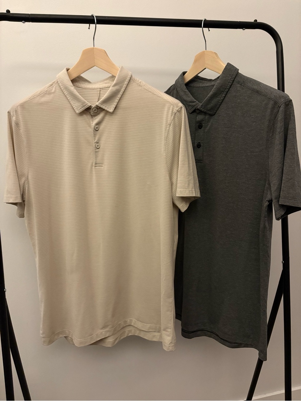 Lululemon Evolution Polo Shirts Set Of 2 Short Sleeve Tech Stretch Ivory/Gray XL